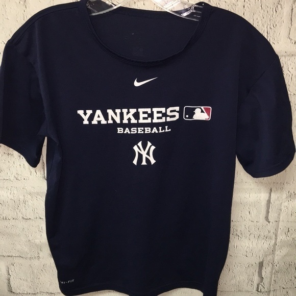 Nike DRI-FIT  Yankee baseball tee - Picture 1 of 3